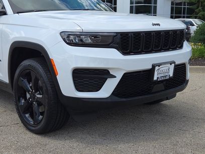New 2025 Jeep Grand Cherokee Altitude