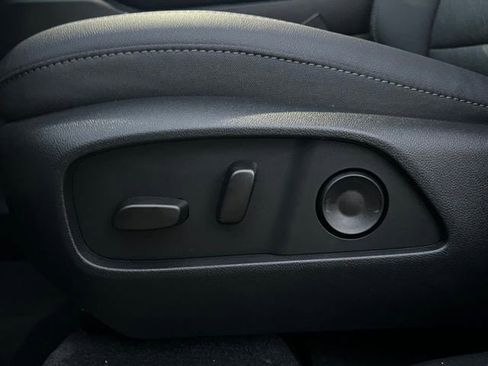 New 2026 Chevrolet Equinox LT w/ Convenience Package II image 18