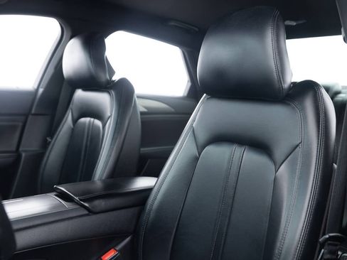 Used 2017 Lincoln MKZ Premiere image 22