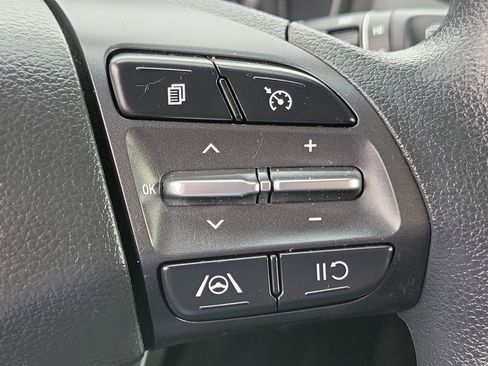 Certified 2023 Hyundai Kona SEL image 9