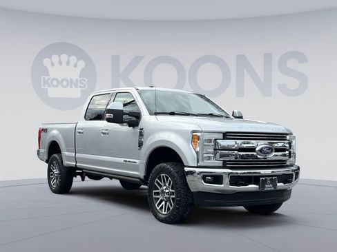 Used 2017 Ford F250 Lariat w/ Lariat Ultimate Package image 8