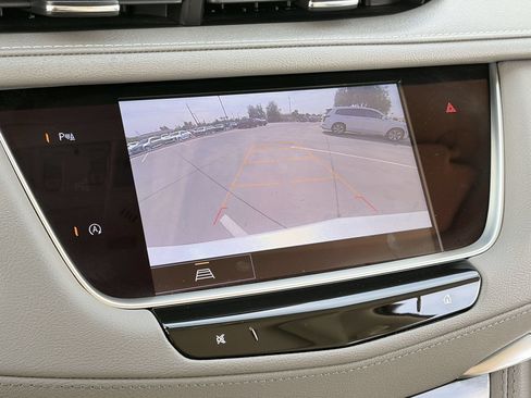 Certified 2024 Cadillac XT5 Premium Luxury FWD image 29