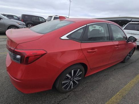 Used 2024 Honda Civic EX image 3