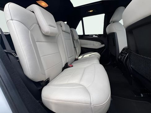 Used 2018 Mercedes-Benz GLE 43 AMG 4MATIC image 24