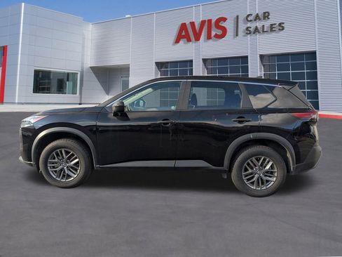 Used 2023 Nissan Rogue S image 2