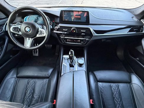 Used 2018 BMW M550i xDrive w/ Driving Assistance Package image 34