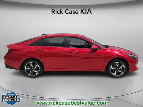 Used 2023 Hyundai Elantra SEL w/ Convenience Package image 4