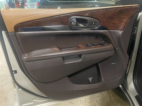 Used 2015 Buick Enclave Leather image 23