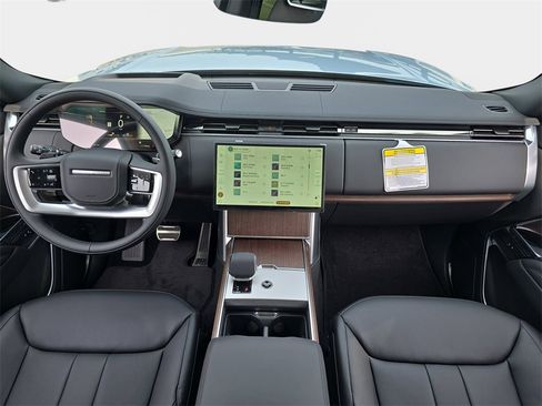 New 2026 Land Rover Range Rover SE image 9
