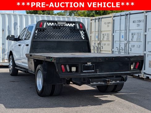 Used 2016 RAM 3500 Tradesman w/ Chrome Appearance Group RWD image 6