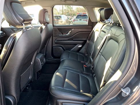 Used 2020 Lincoln Corsair FWD w/ Premium Package image 9