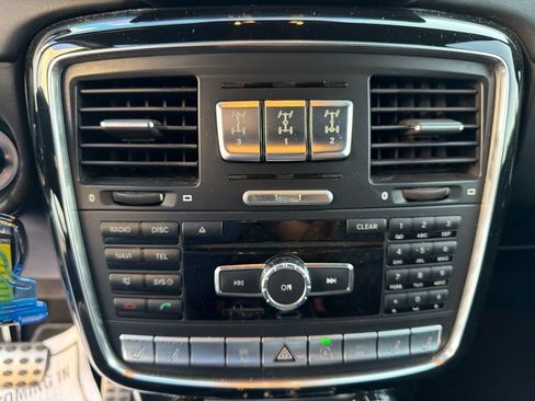 Used 2016 Mercedes-Benz G 63 AMG 4MATIC image 32