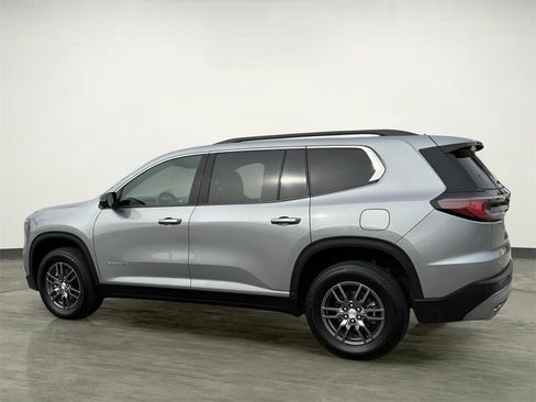 Used 2025 GMC Acadia Elevation image 5