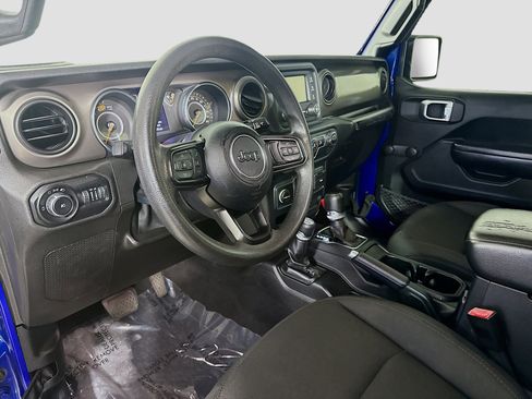 Used 2019 Jeep Wrangler Unlimited Sport image 23