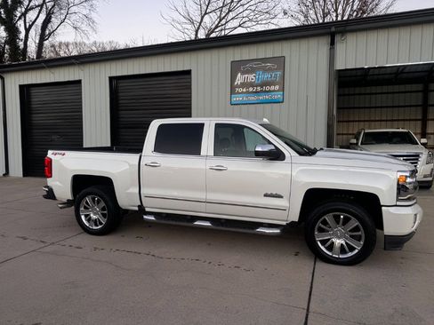 Used 2016 Chevrolet Silverado 1500 High Country w/ High Country Premium Package image 6