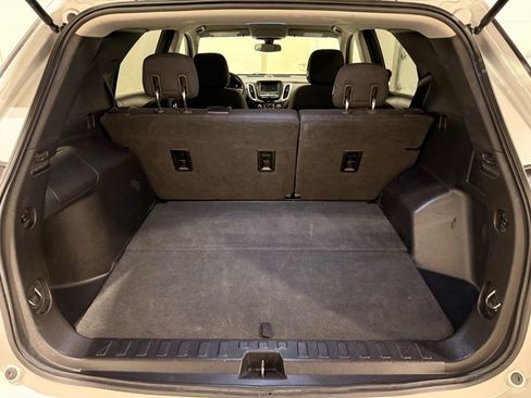 Used 2019 Chevrolet Equinox LT image 11