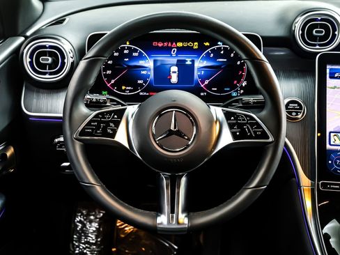 Certified 2025 Mercedes-Benz GLC 300 image 20