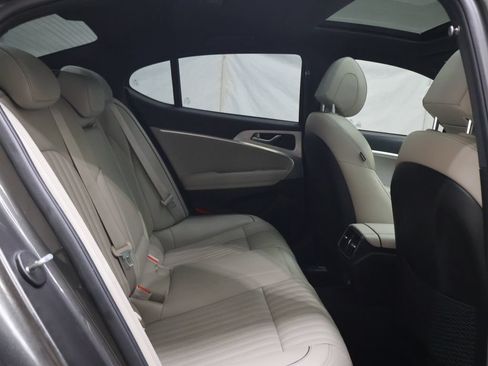 Used 2023 Genesis G70 2.0T w/ Sport Prestige Package RWD image 12