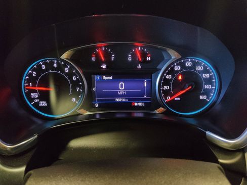 Used 2021 Chevrolet Equinox LT w/ Driver Convenience Package image 23