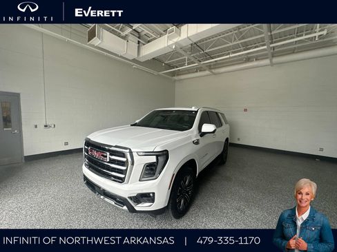 Used 2025 GMC Yukon Elevation w/ Technology Package AWD/4WD image 1