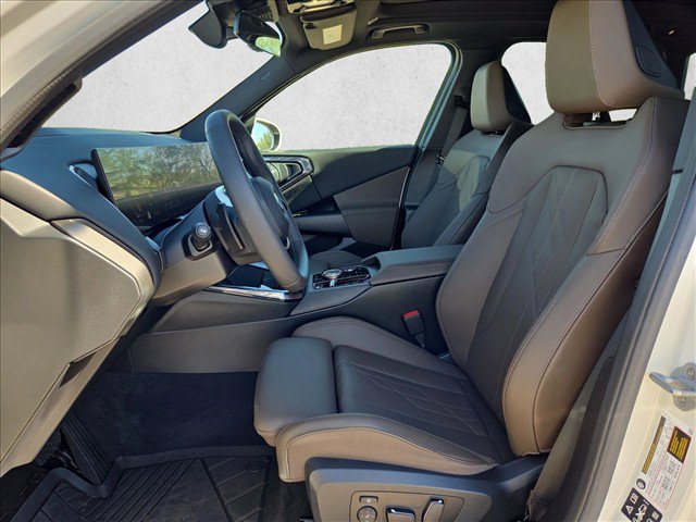 Used 2025 BMW X3 xDrive30i w/ Premium Package AWD/4WD image 23