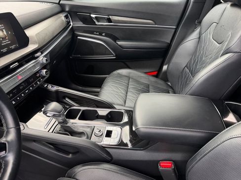 Used 2024 Kia Telluride SX X-Line AWD/4WD image 12