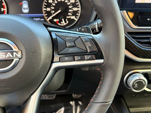 Used 2023 Nissan Altima 2.5 SR w/ SR Premium Package image 26