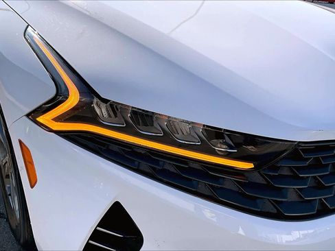 Used 2022 Kia K5 LX image 26