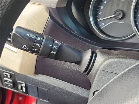 Used 2016 Toyota Corolla LE FWD image 15
