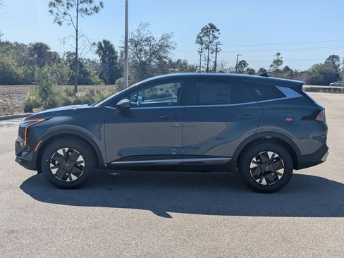 New 2026 Kia Sportage LX FWD image 8