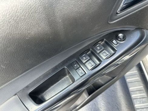 Used 2017 Chevrolet Colorado Z71 image 18