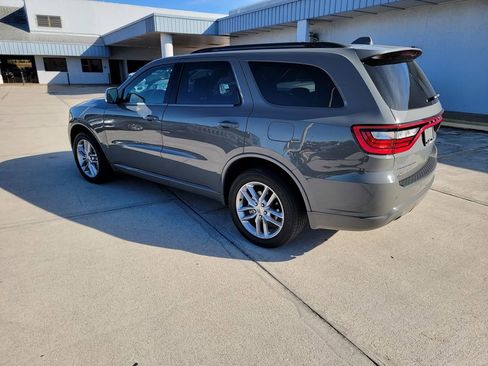 Used 2022 Dodge Durango GT image 3