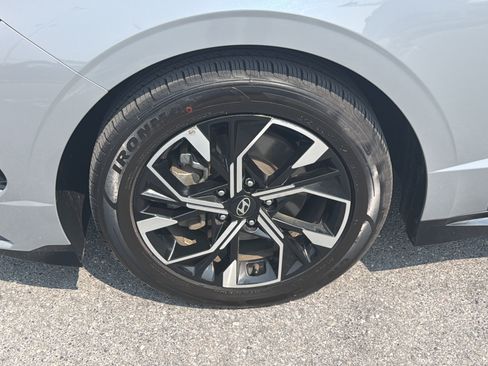 Used 2025 Hyundai Sonata SEL FWD image 11