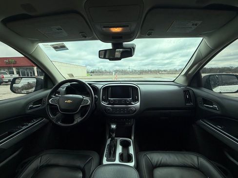 Used 2022 Chevrolet Colorado LT w/ Luxury Package image 19