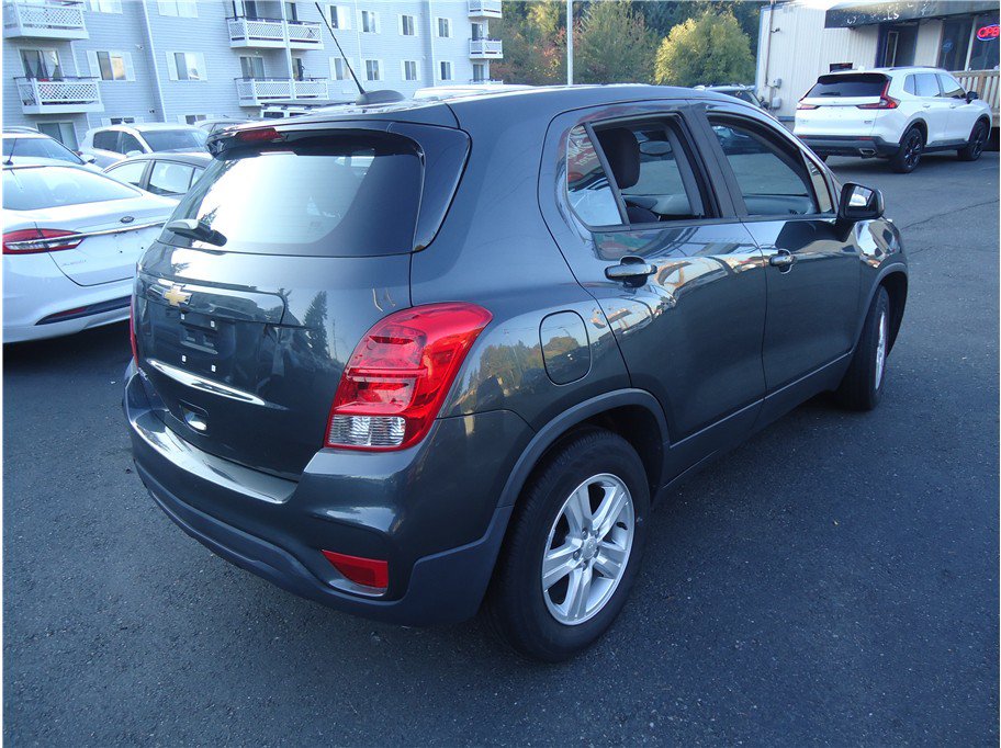 Used 2020 Chevrolet Trax LS FWD image 6
