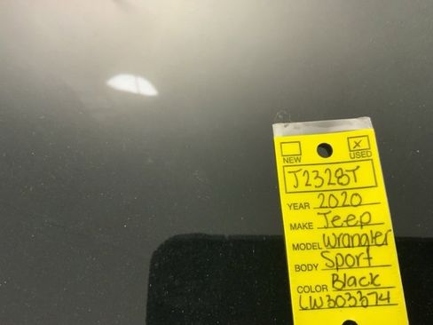 Used 2020 Jeep Wrangler Sport image 31