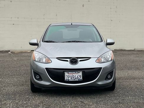 Used 2013 MAZDA MAZDA2 Touring image 9