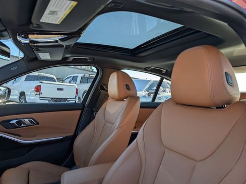 Used 2023 BMW 330i xDrive 330i xDrive w/ Driving Assistance Package image 23