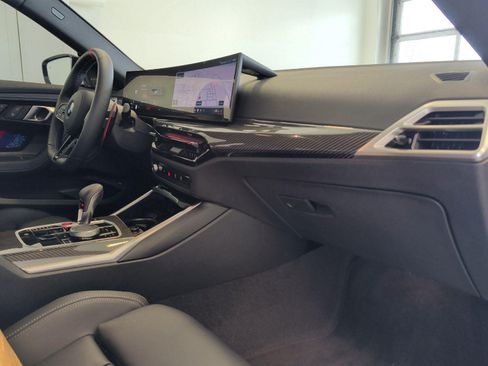 Used 2026 BMW M2 w/ Lighting Package RWD image 39