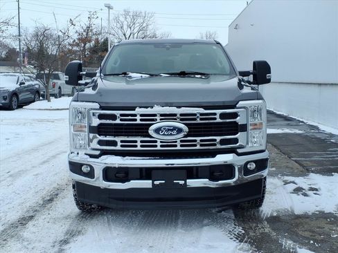 Certified 2024 Ford F250 XLT image 2