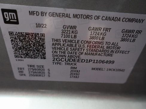 Used 2023 Chevrolet Silverado 1500 RST AWD/4WD image 31