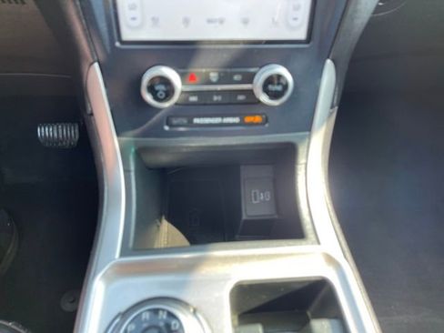 Used 2023 Ford Edge SEL w/ Convenience Package image 17