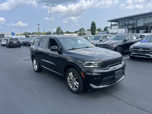 Used 2023 Dodge Durango GT AWD/4WD image 2