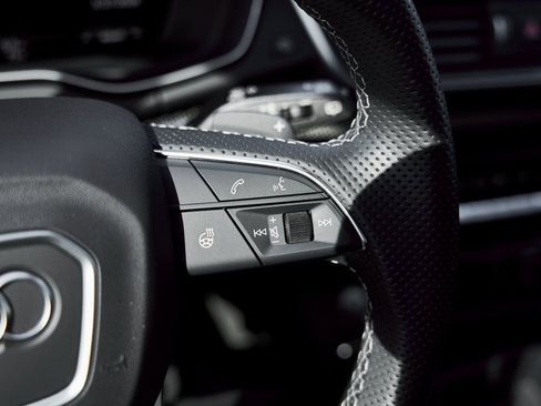 Used 2024 Audi SQ5 Premium Plus image 61