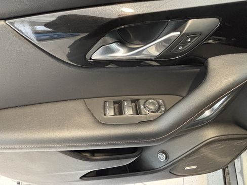 Used 2024 Chevrolet Blazer Premier image 9