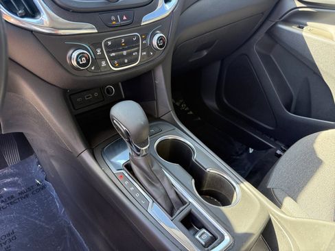 Used 2022 Chevrolet Equinox LT FWD image 13