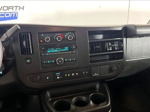 Used 2023 Chevrolet Express 3500 LT w/ LT Preferred Equipment Group RWD image 5