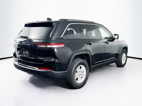 Used 2023 Jeep Grand Cherokee Laredo AWD/4WD image 9