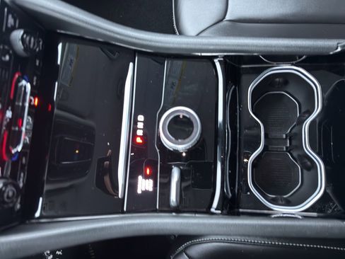 Used 2023 Jeep Grand Cherokee L Limited image 22