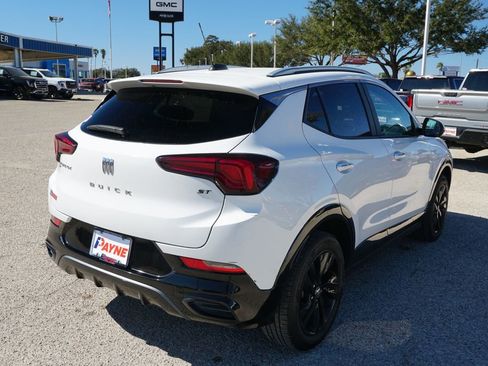 Used 2024 Buick Encore GX Sport Touring image 7